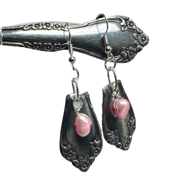 Handcrafted Spoon Earrings With Pink Freshwater Pearls & 925 Silver Hooks - Picture 4 of 11